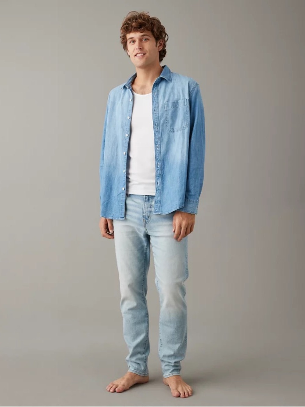 American Eagle Outfitters Light Wash AE Flex+ Ultrasoft Athletic Fit Jean - Picture 3 of 6